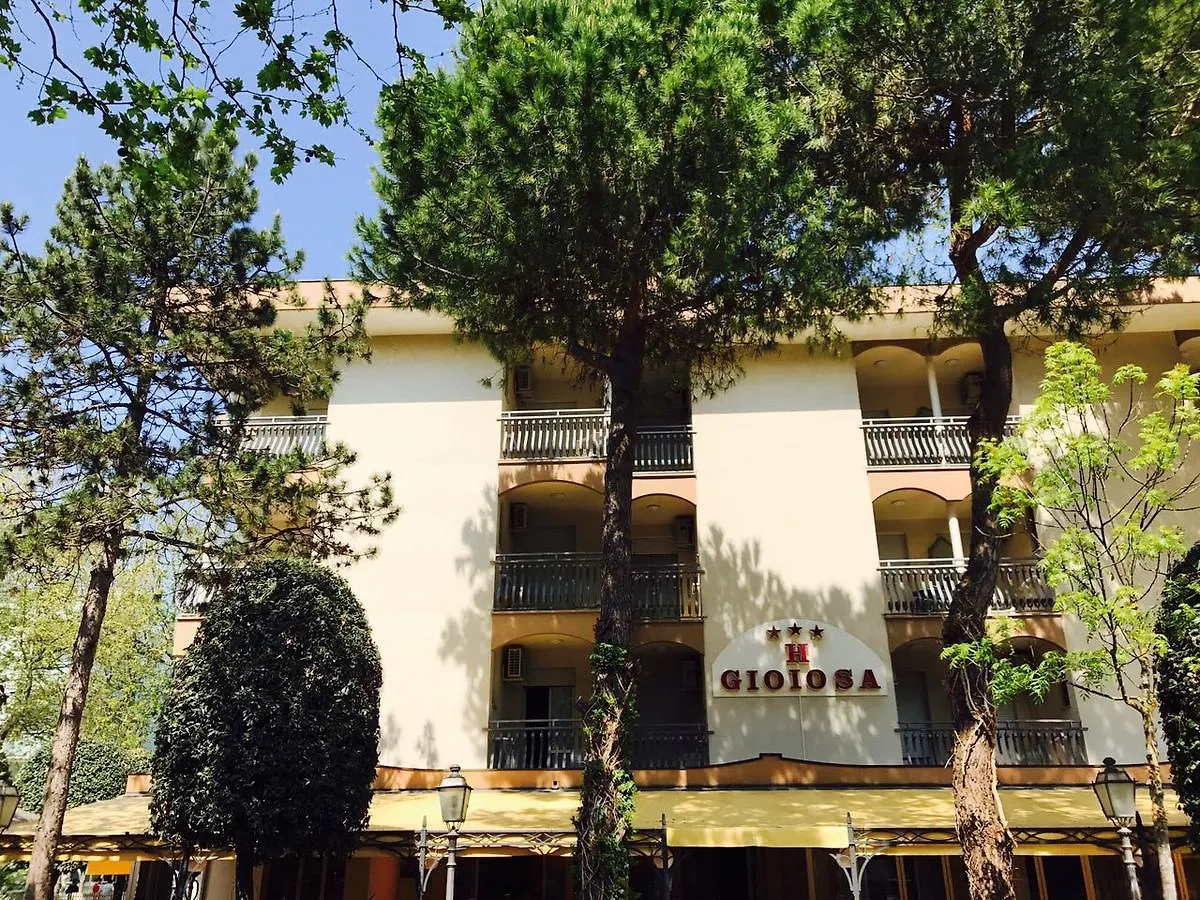 Hotel Gioiosa Cesenatico 3*,